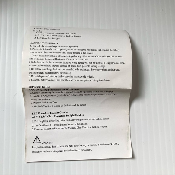 Flameless and Tea Candle Set with Garland 2 Toned Green Candles Set of 5 - Picture 7 of 8